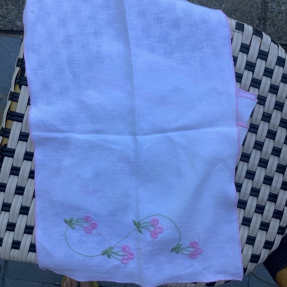 Fine Heirloom Cotton Linen Napkins White Pink Set of 4 Embroidered Vintage - Picture 3 of 5